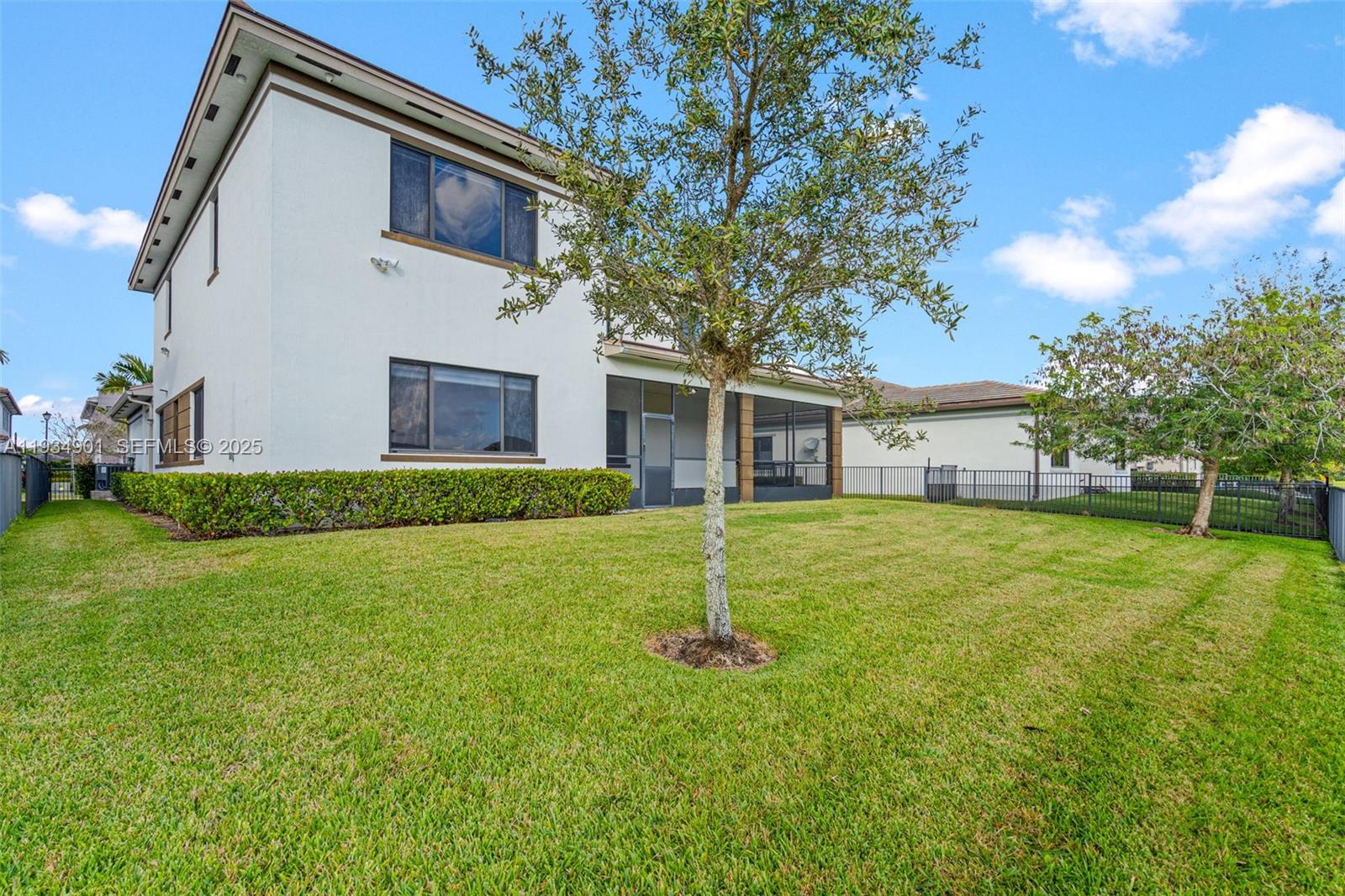 10870 Shore St Parkland, FL 33076