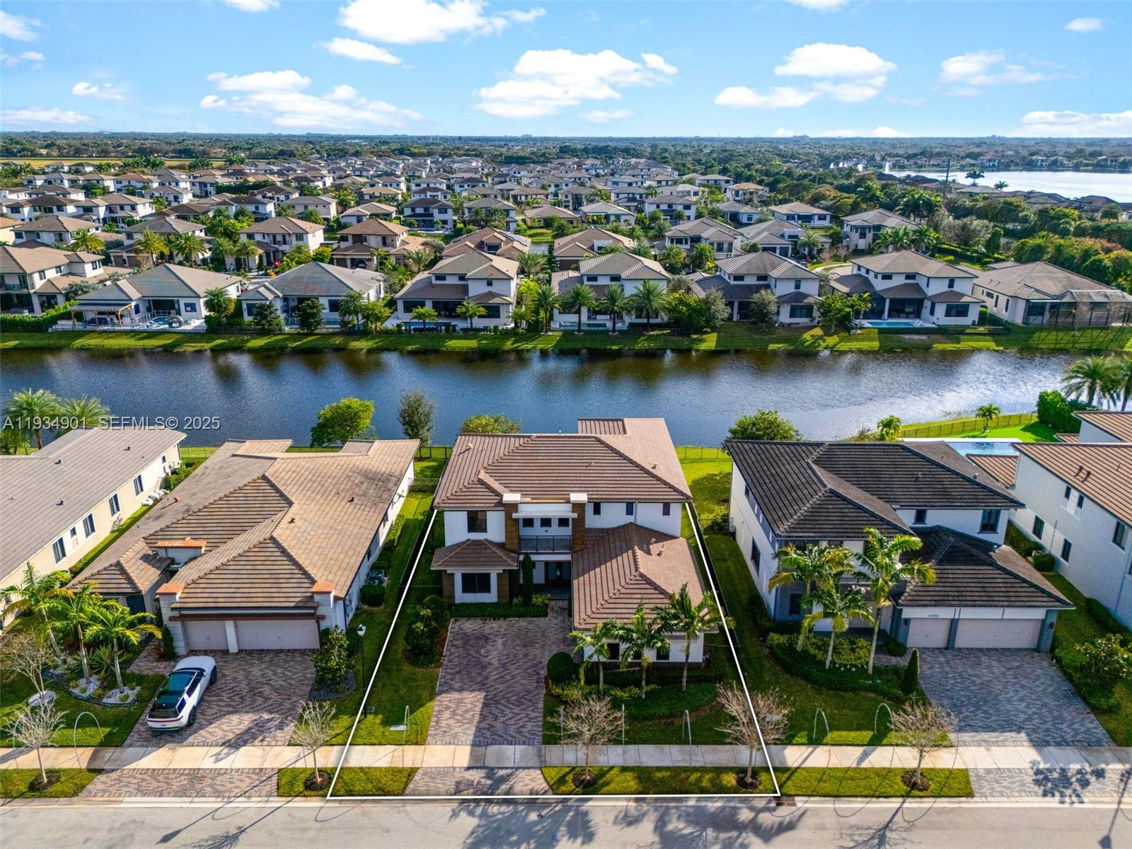 10870 Shore St Parkland, FL 33076