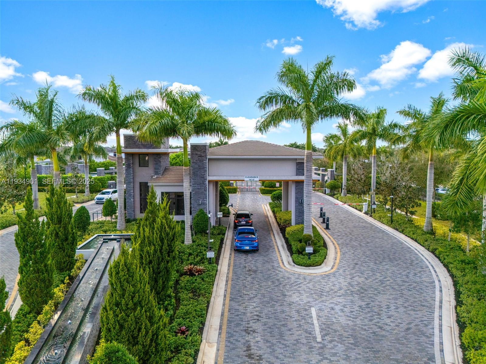 10870 Shore St Parkland, FL 33076