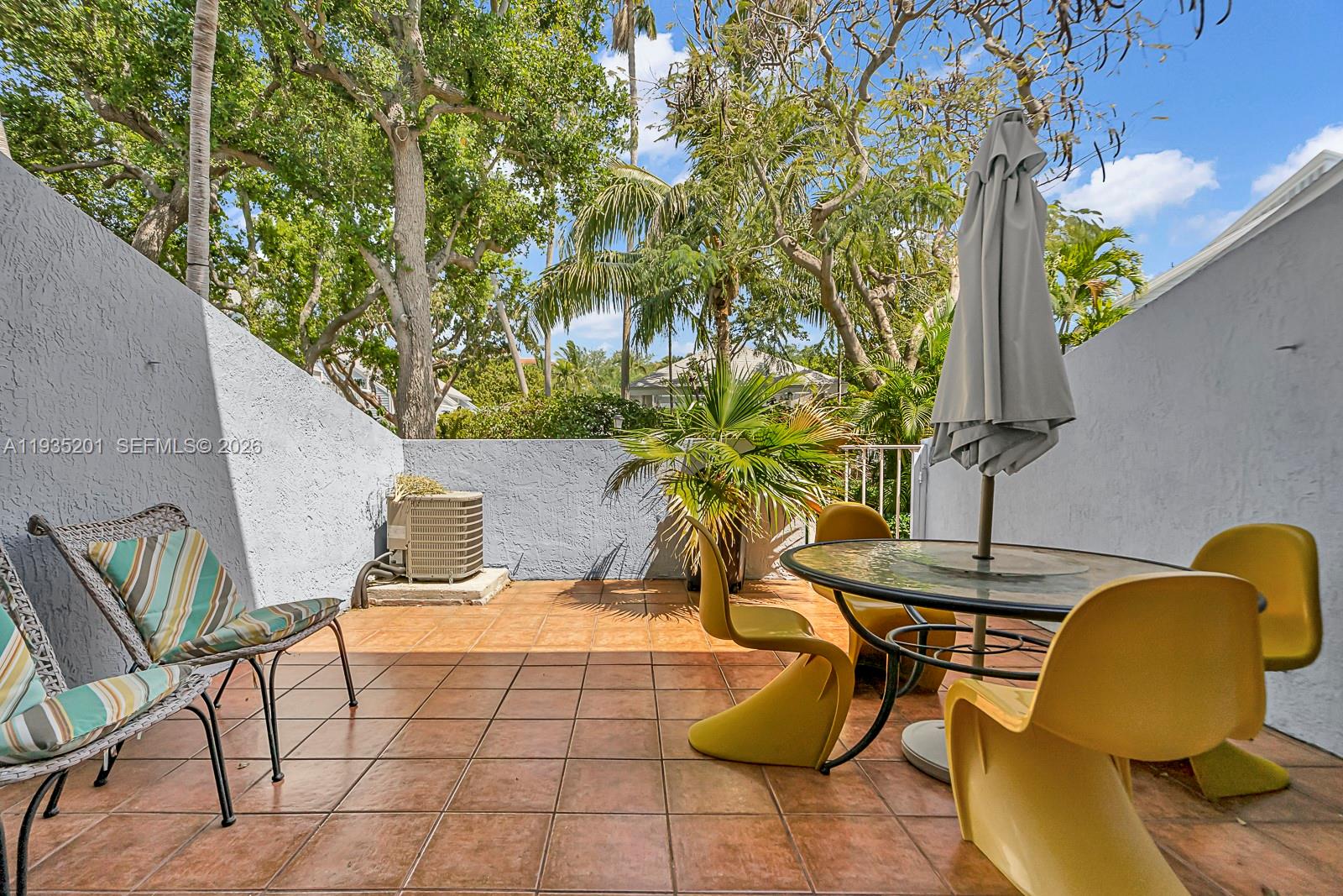 798 Crandon Blvd #16-C Key Biscayne, FL 33149