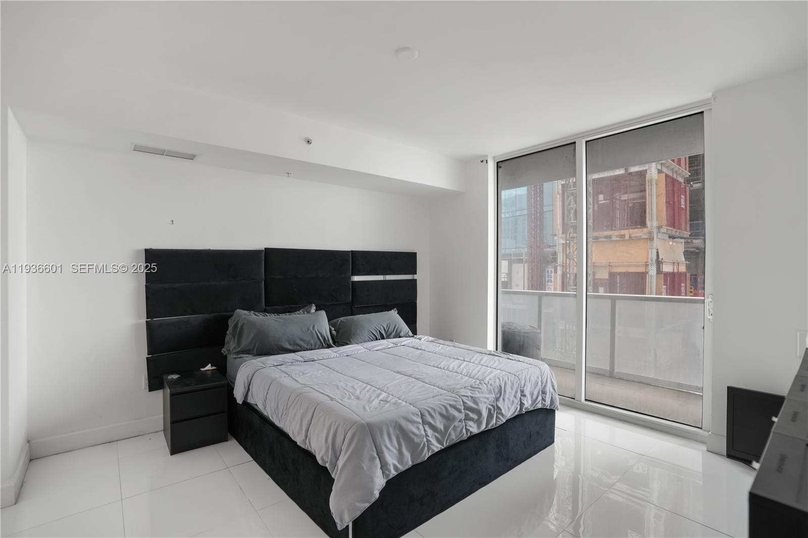 image Vizcayne North14