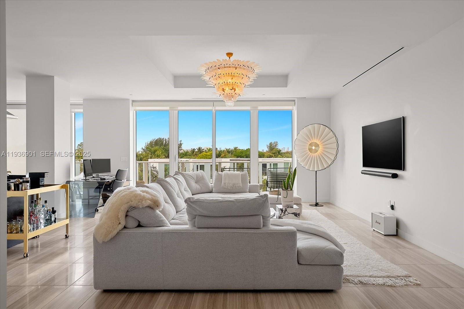 image Ritz-Carlton Residences Miami Beach18