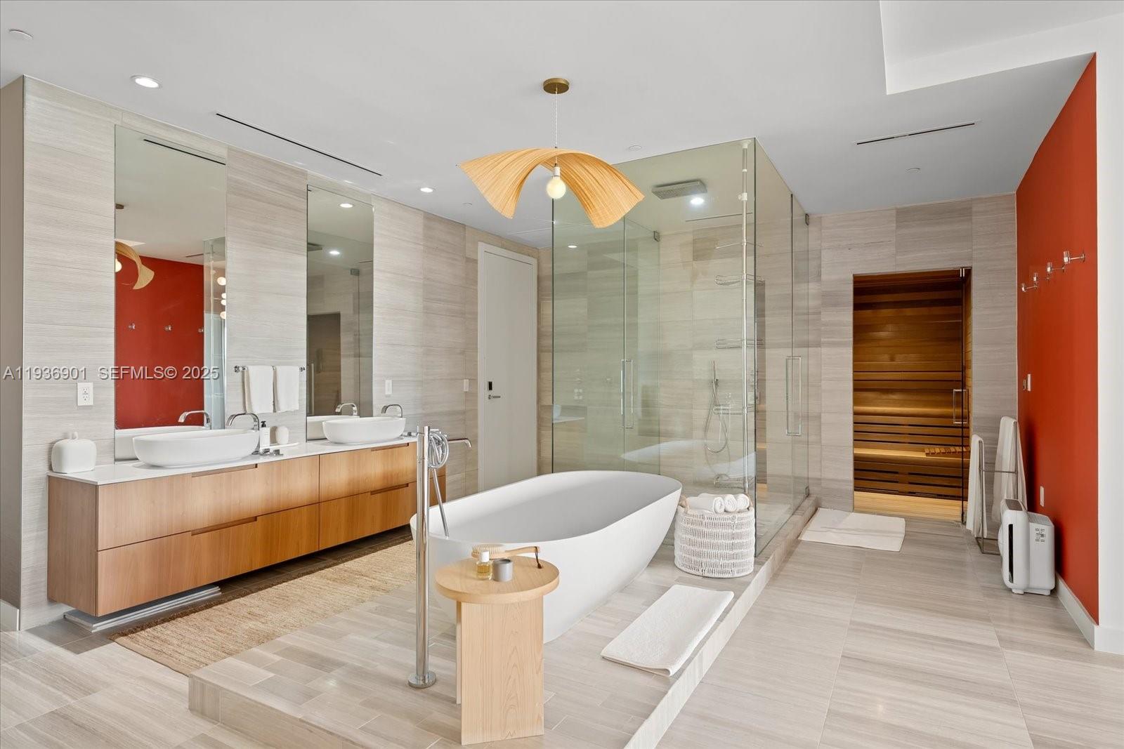 image Ritz-Carlton Residences Miami Beach27