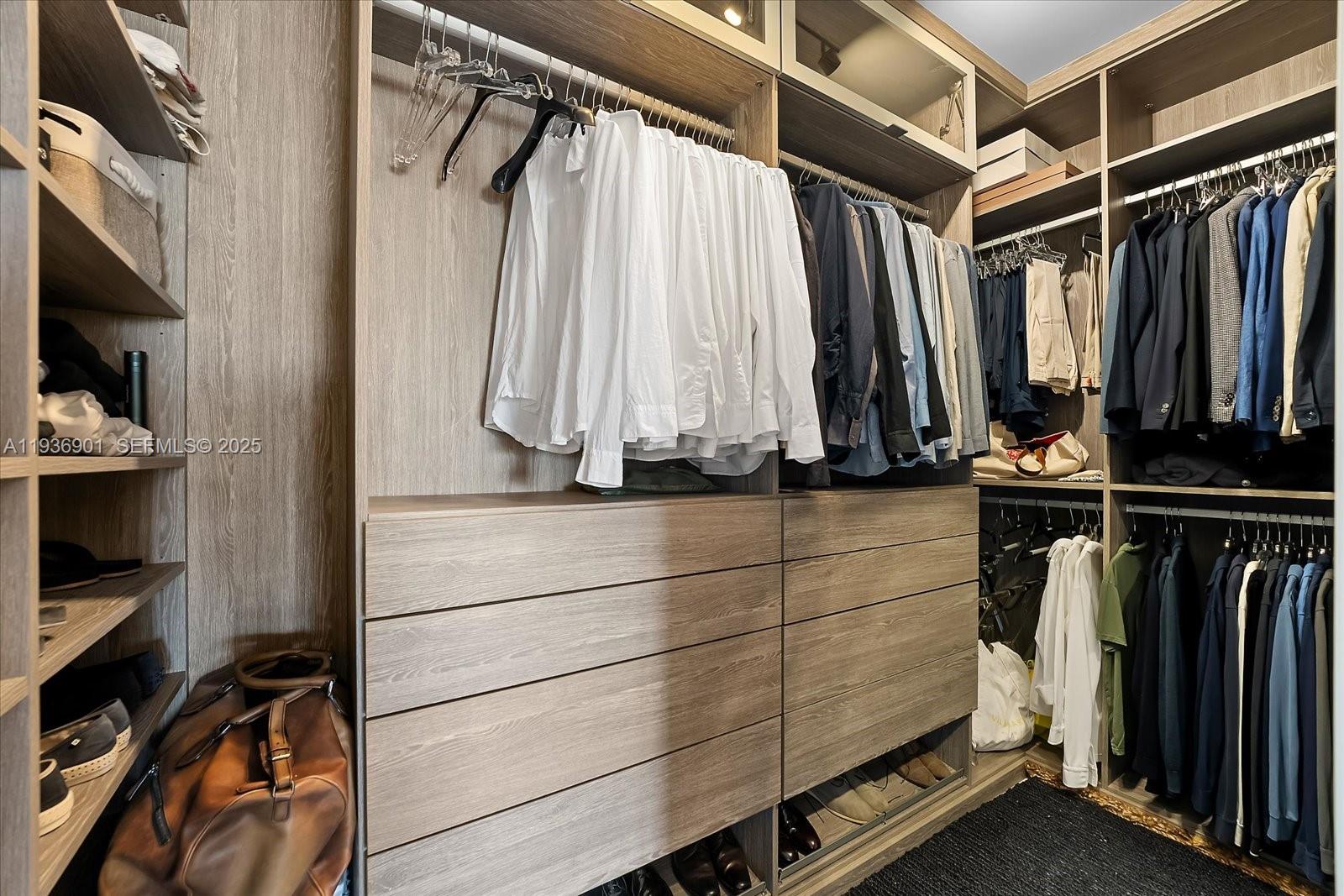 image Ritz-Carlton Residences Miami Beach31