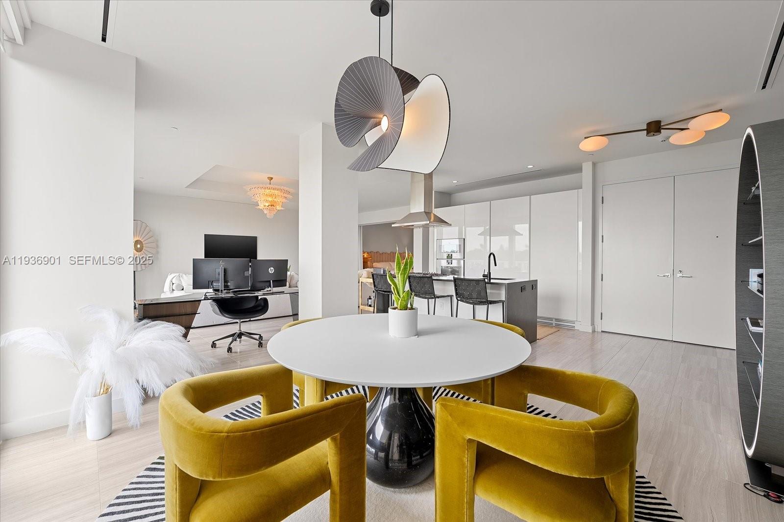 image Ritz-Carlton Residences Miami Beach8