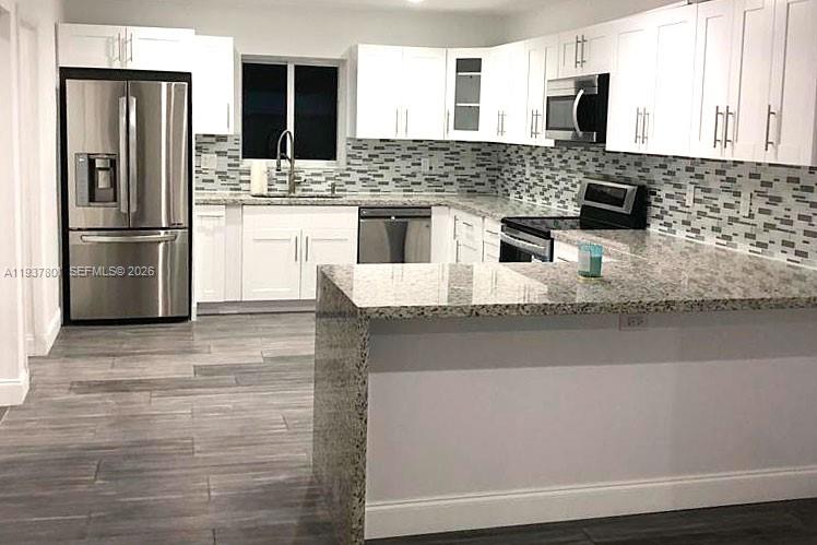 6634 SW 76th Ter South Miami, FL 33143