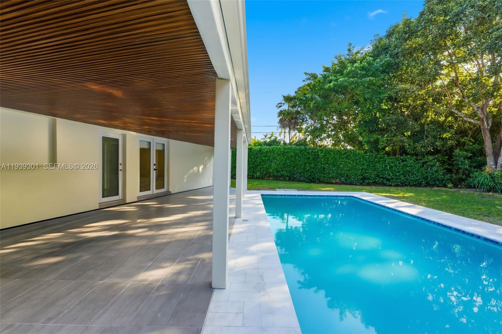 13225 SW 83rd Ct Pinecrest, FL 33156