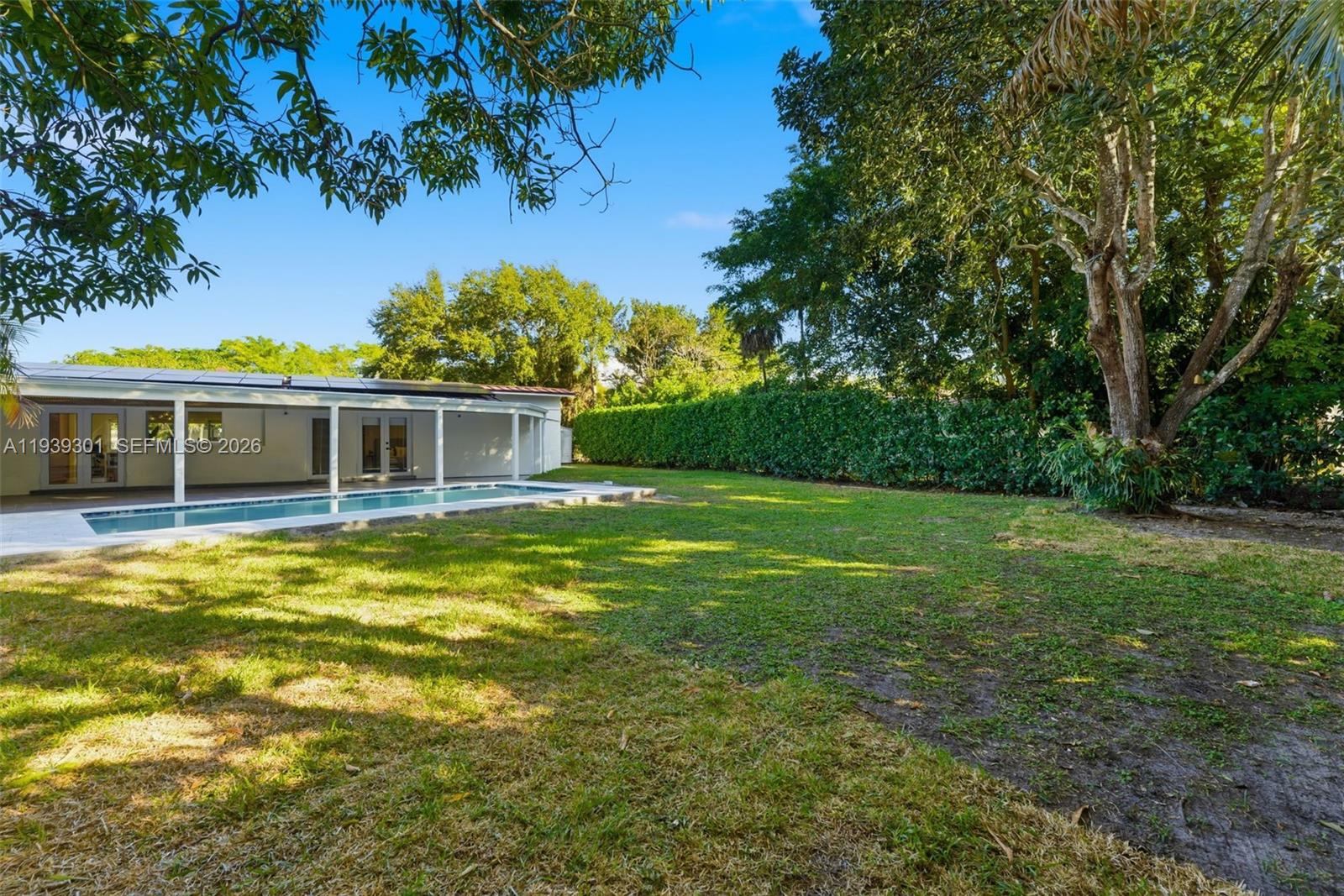 13225 SW 83rd Ct Pinecrest, FL 33156