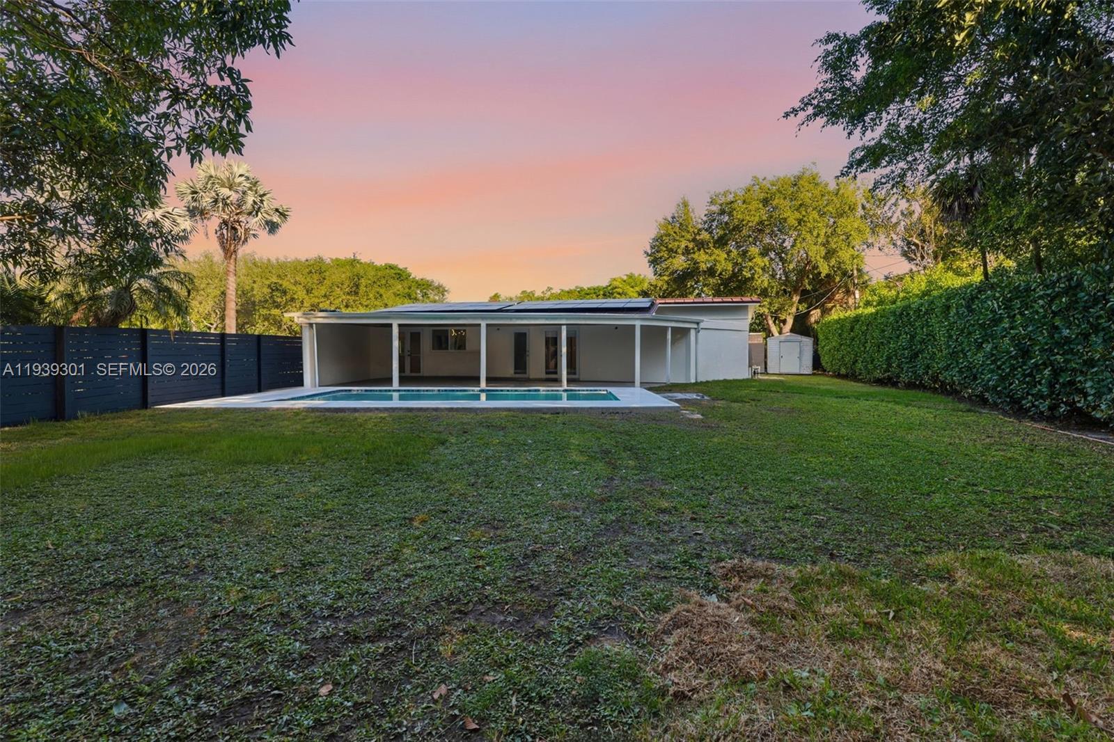 13225 SW 83rd Ct Pinecrest, FL 33156