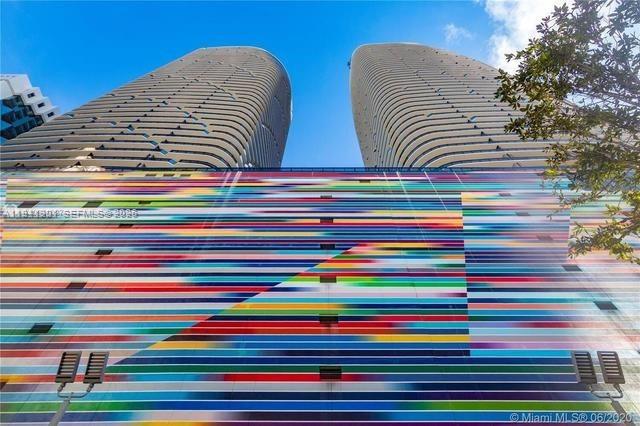 image Brickell Heights24