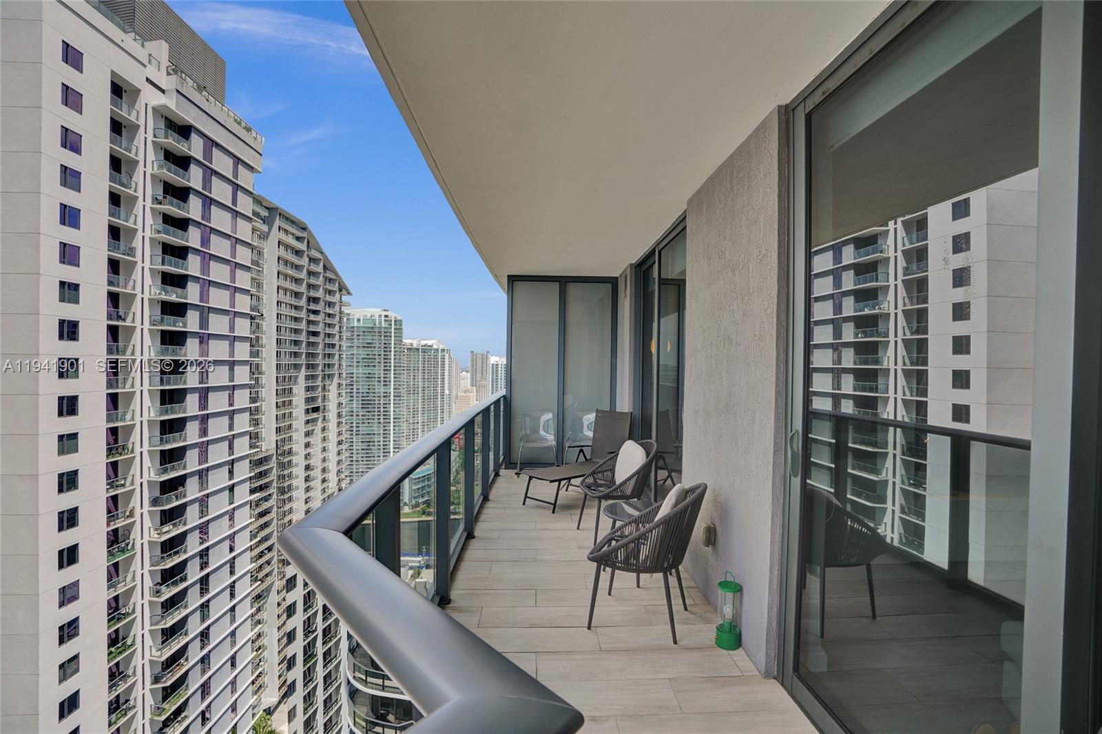 image Brickell Heights4