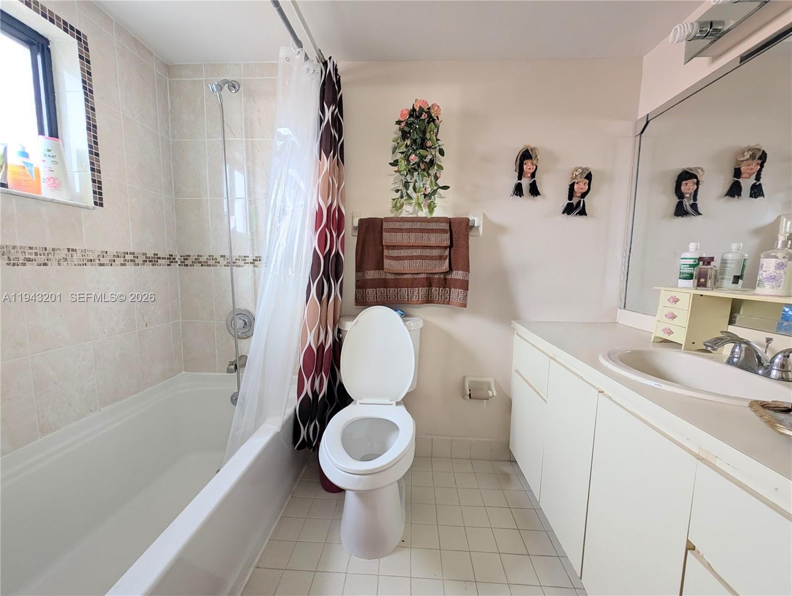 7801 W 29th Way #102 Hialeah, FL 33018