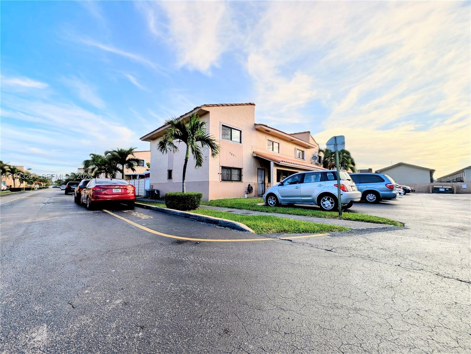7801 W 29th Way #102 Hialeah, FL 33018