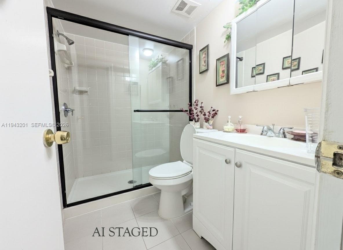 7801 W 29th Way #102 Hialeah, FL 33018