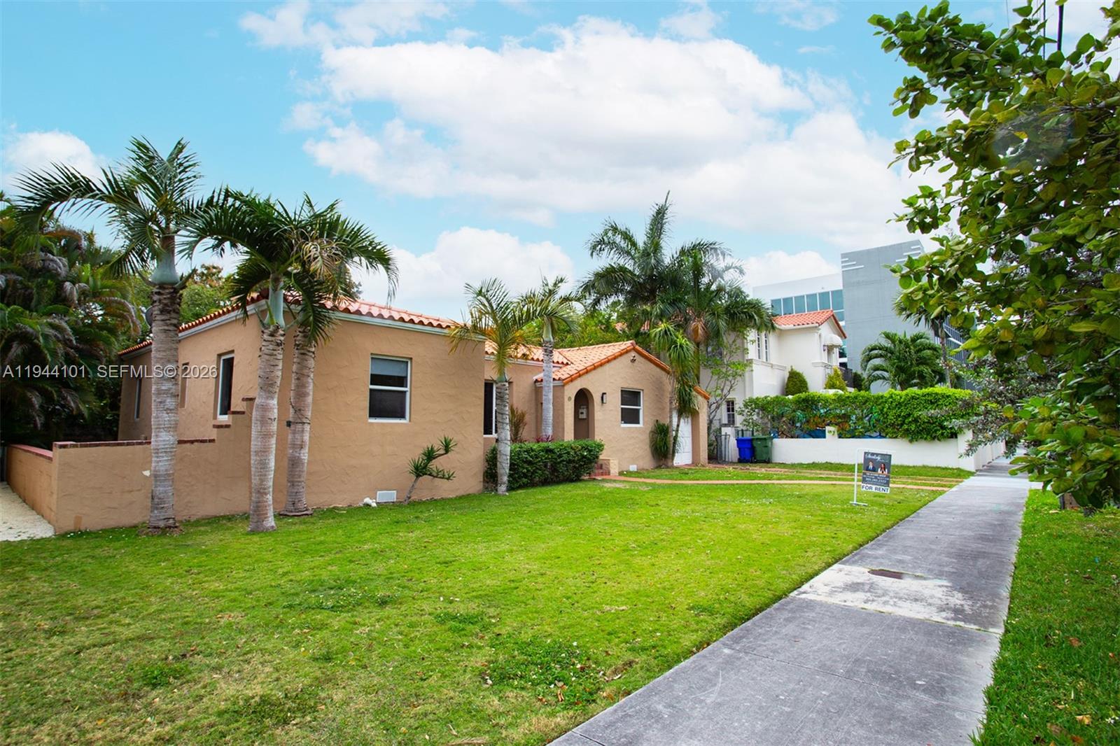 236 SW 28th Rd Miami, FL 33129