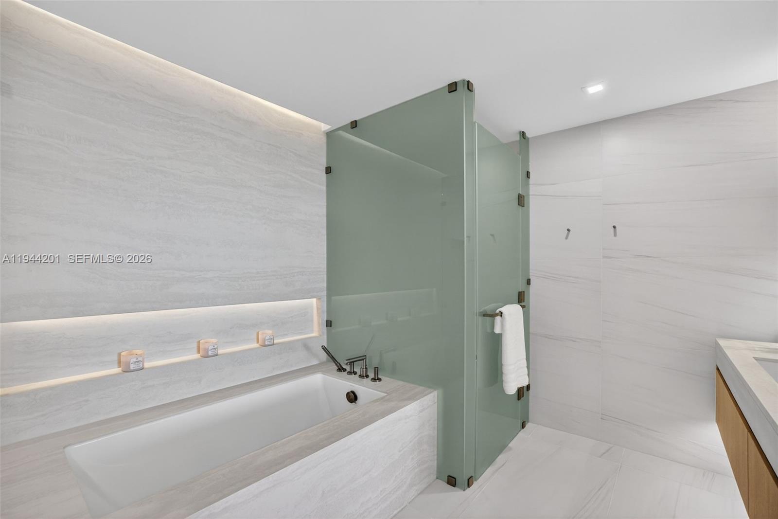 900 N Ocean Blvd #906 Pompano Beach, FL 33062