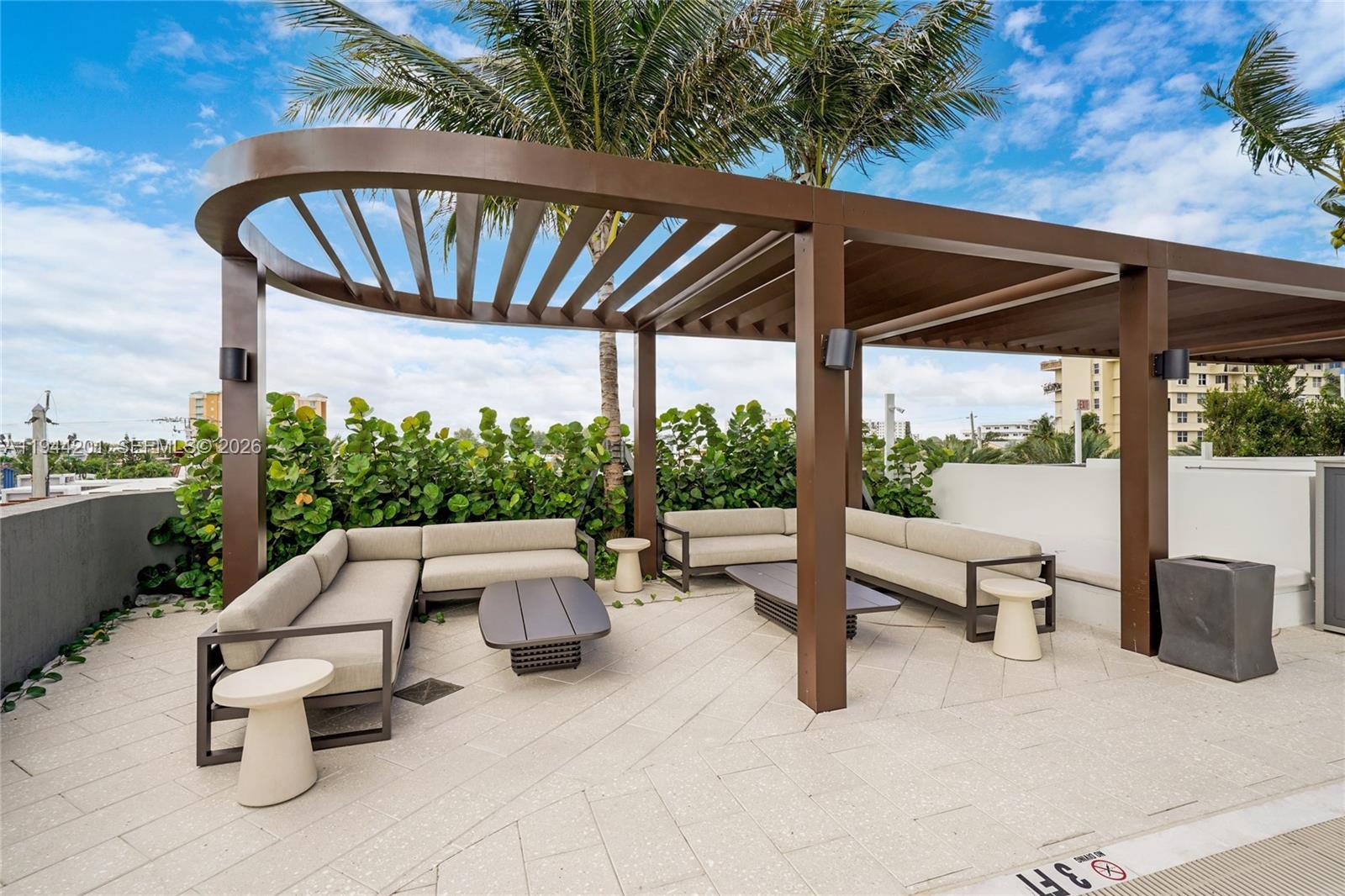 900 N Ocean Blvd #906 Pompano Beach, FL 33062