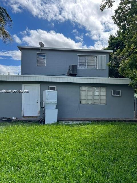 2331 NW 14th St Miami, FL 33125