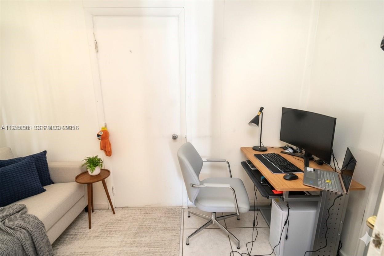 2331 NW 14th St Miami, FL 33125