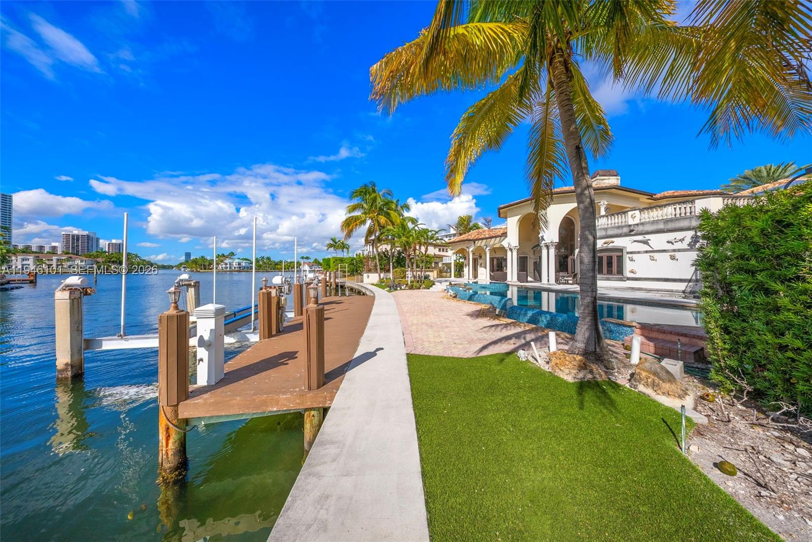 680 Golden Bch Dr Golden Beach, FL 33160