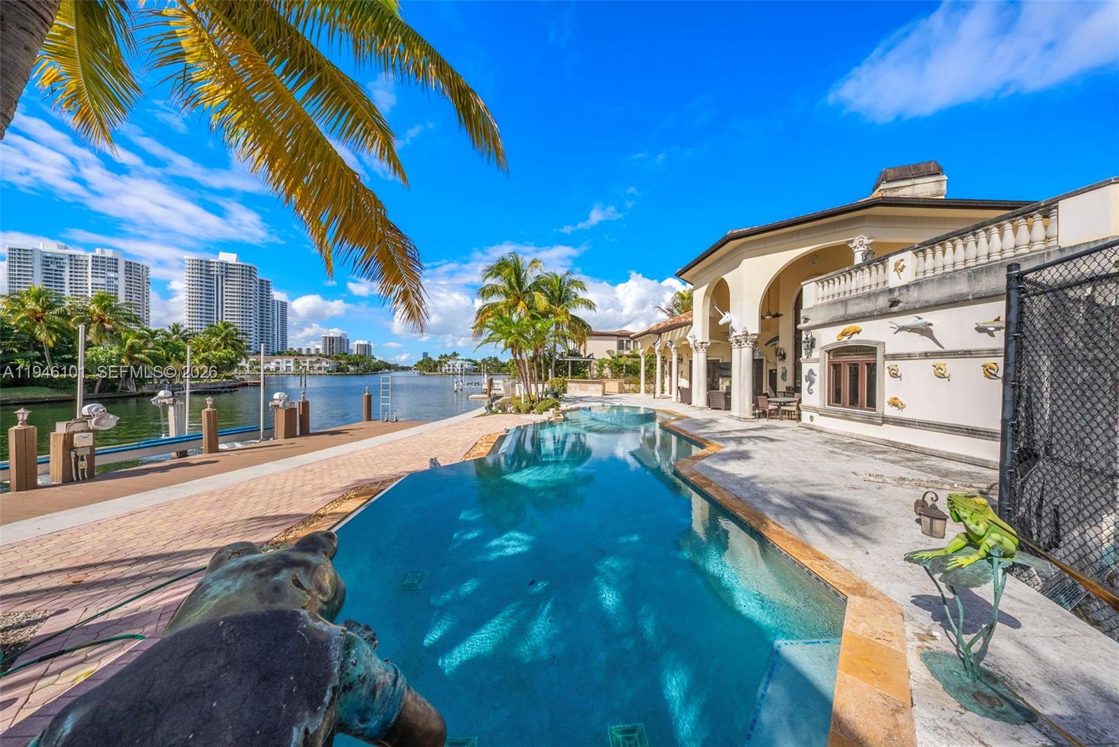 680 Golden Bch Dr Golden Beach, FL 33160