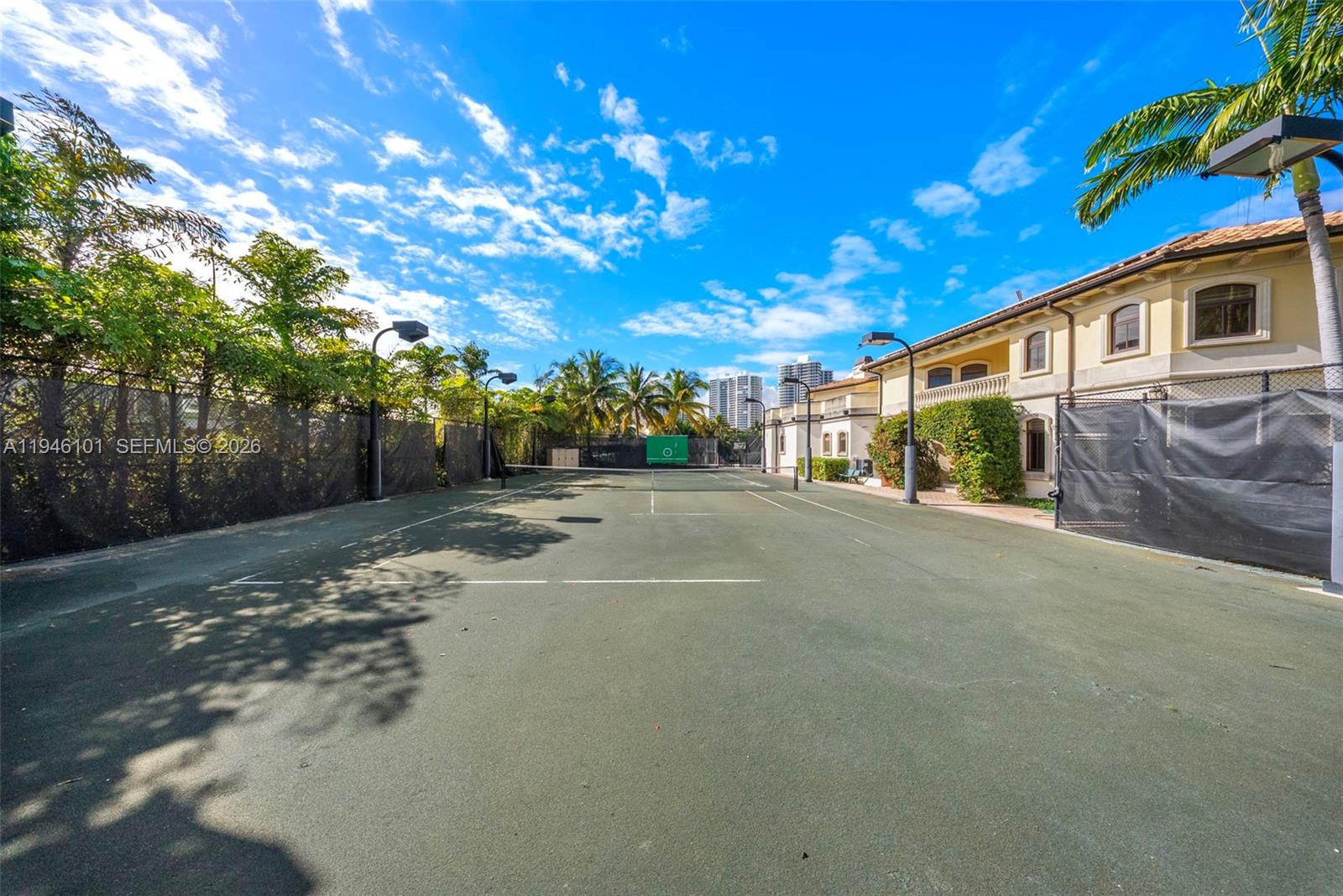 680 Golden Bch Dr Golden Beach, FL 33160