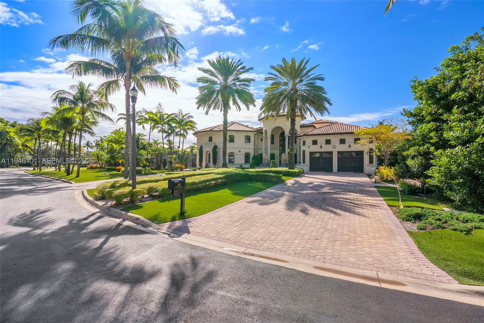 680 Golden Bch Dr Golden Beach, FL 33160