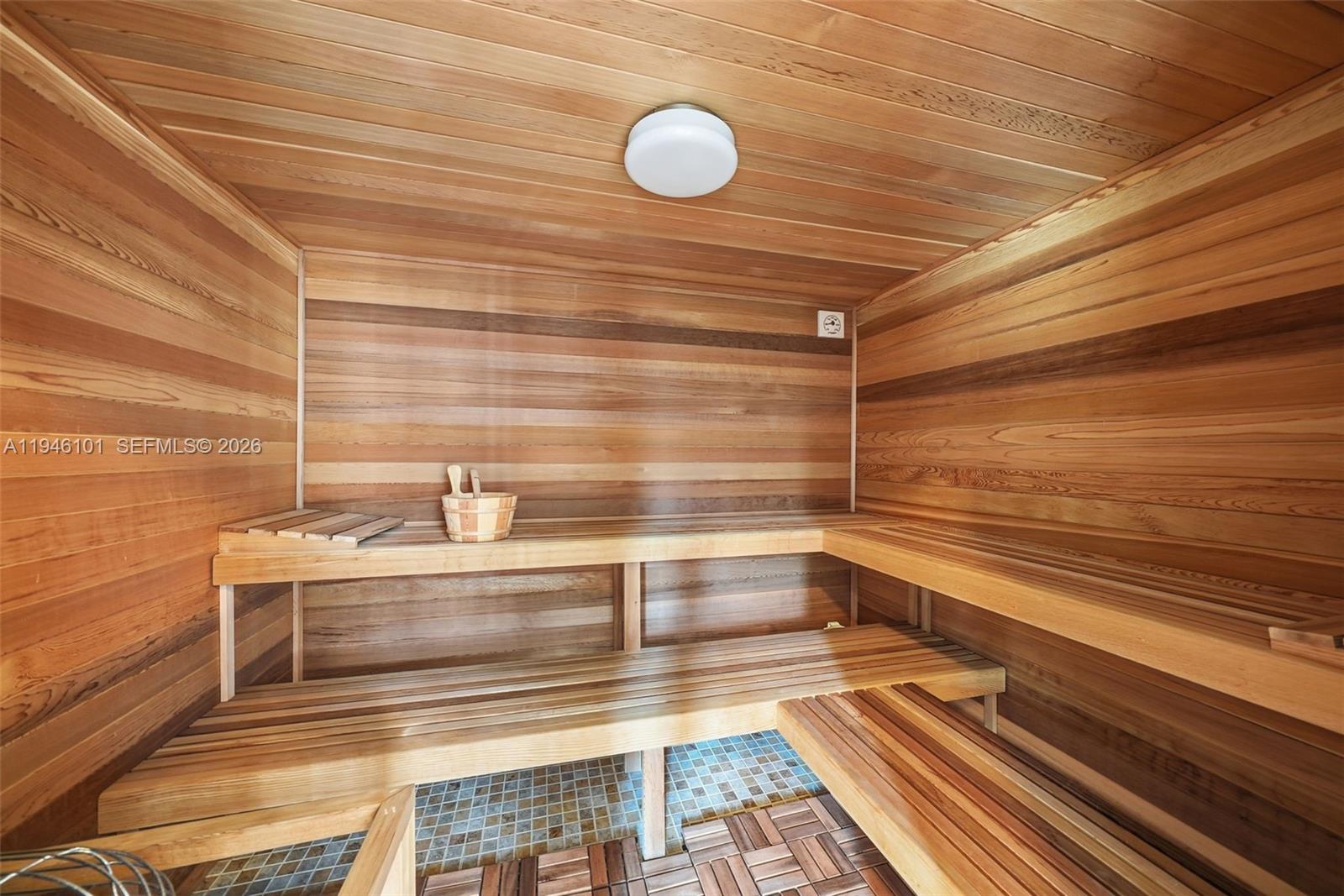 680 Golden Bch Dr Golden Beach, FL 33160