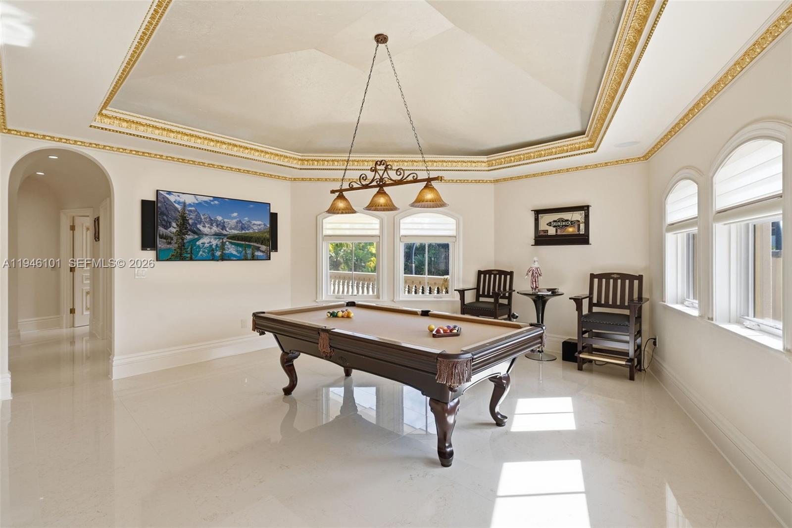 680 Golden Bch Dr Golden Beach, FL 33160