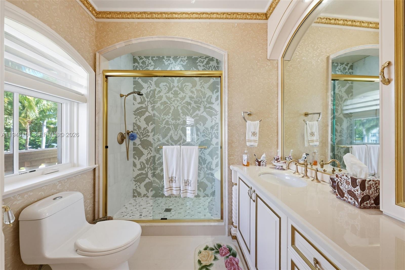 680 Golden Bch Dr Golden Beach, FL 33160