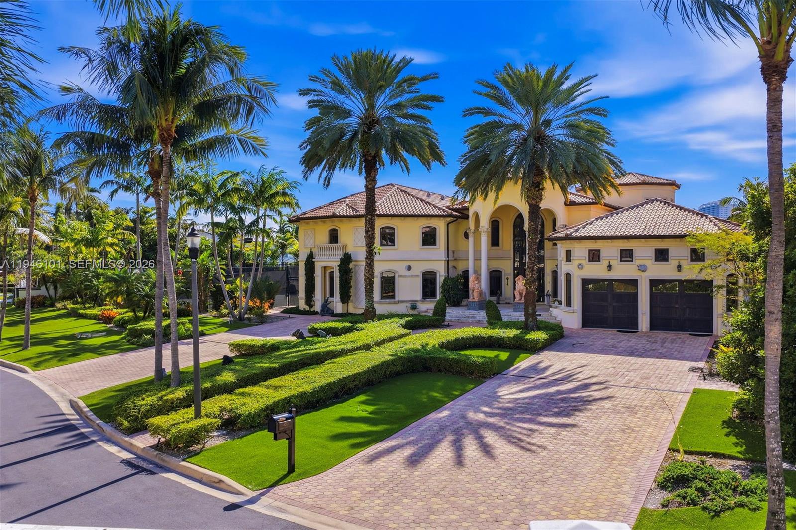 680 Golden Bch Dr Golden Beach, FL 33160