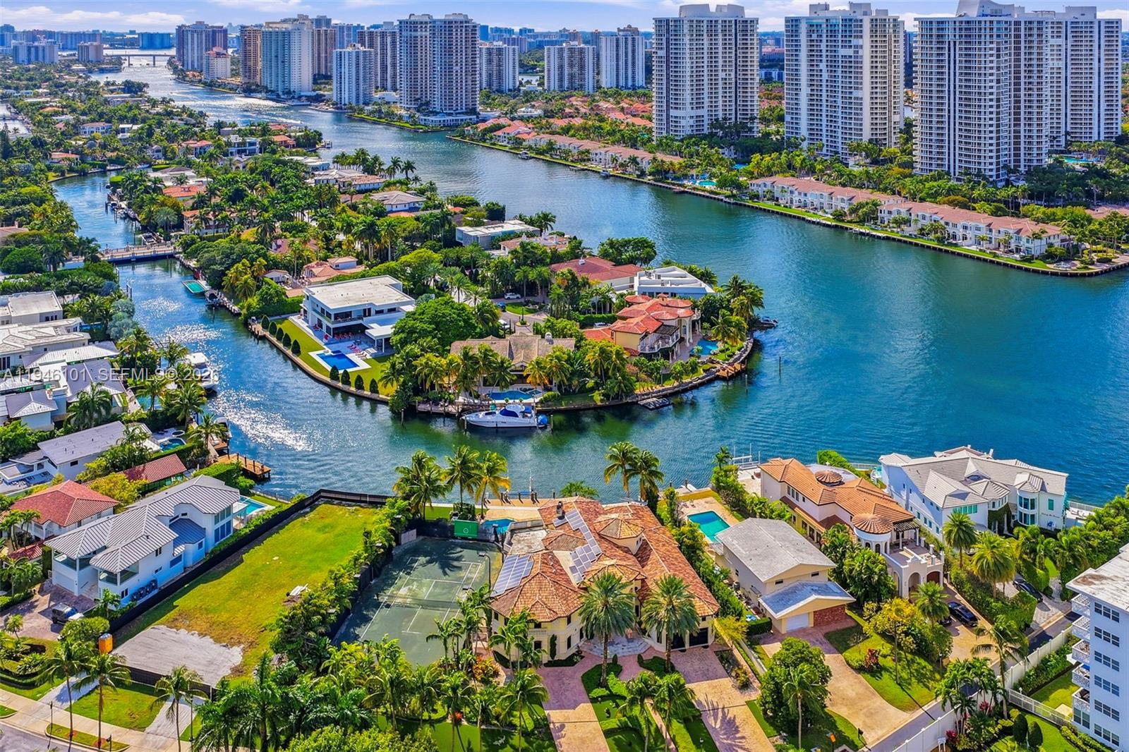 680 Golden Bch Dr Golden Beach, FL 33160