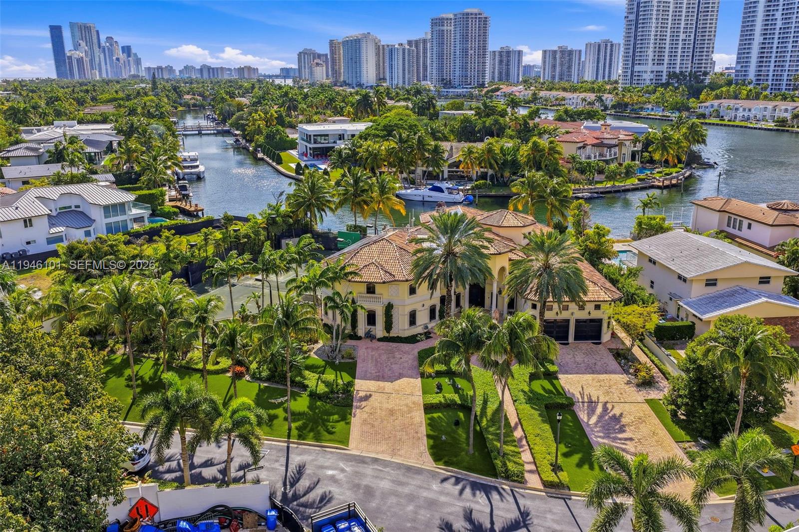 680 Golden Bch Dr Golden Beach, FL 33160