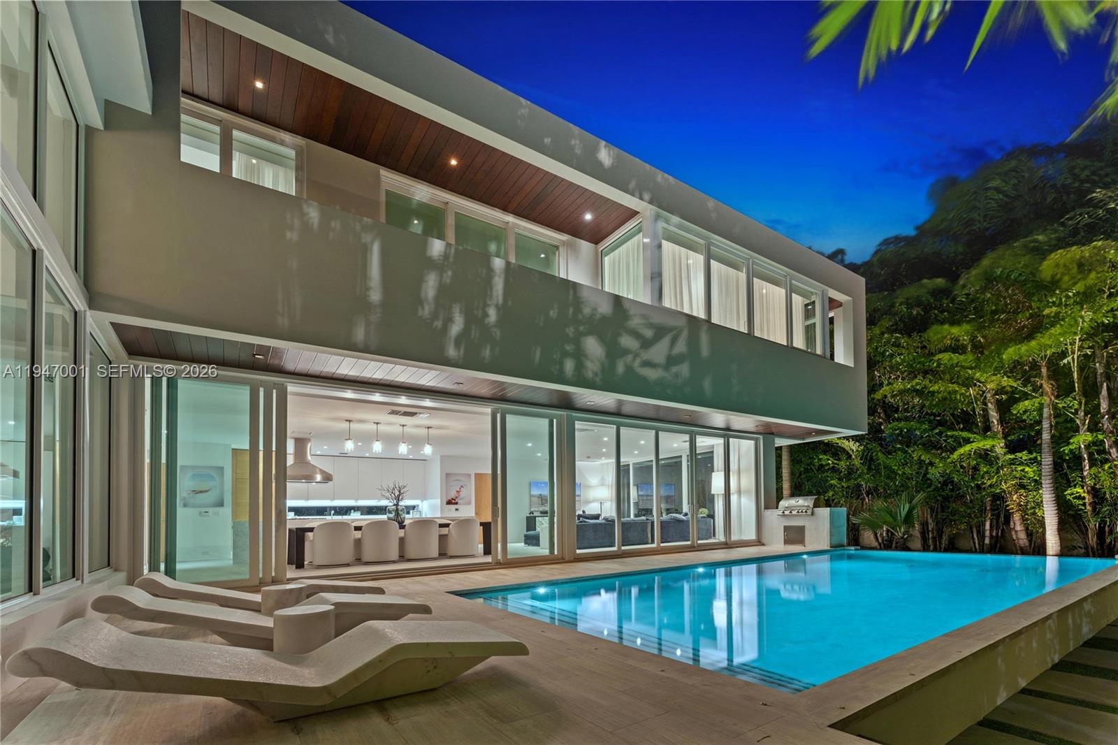 4433 N Bay Rd Miami Beach, FL 33140