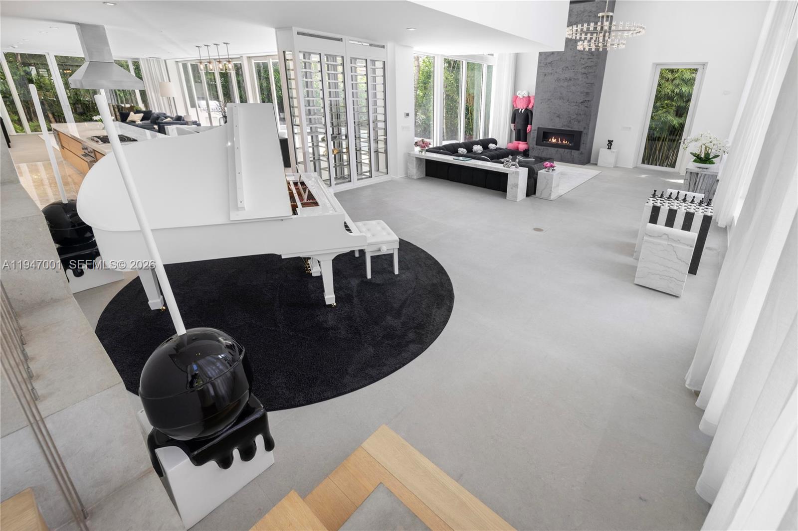 4433 N Bay Rd Miami Beach, FL 33140