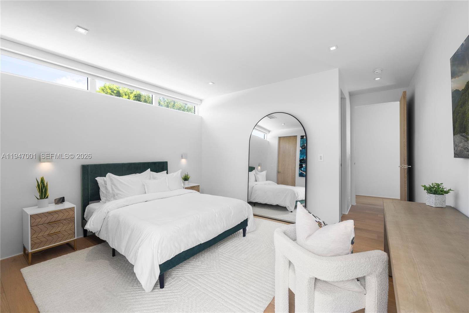 4433 N Bay Rd Miami Beach, FL 33140