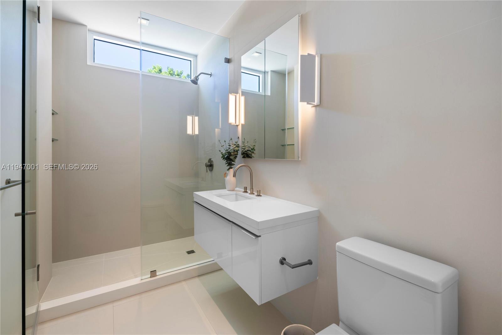 4433 N Bay Rd Miami Beach, FL 33140