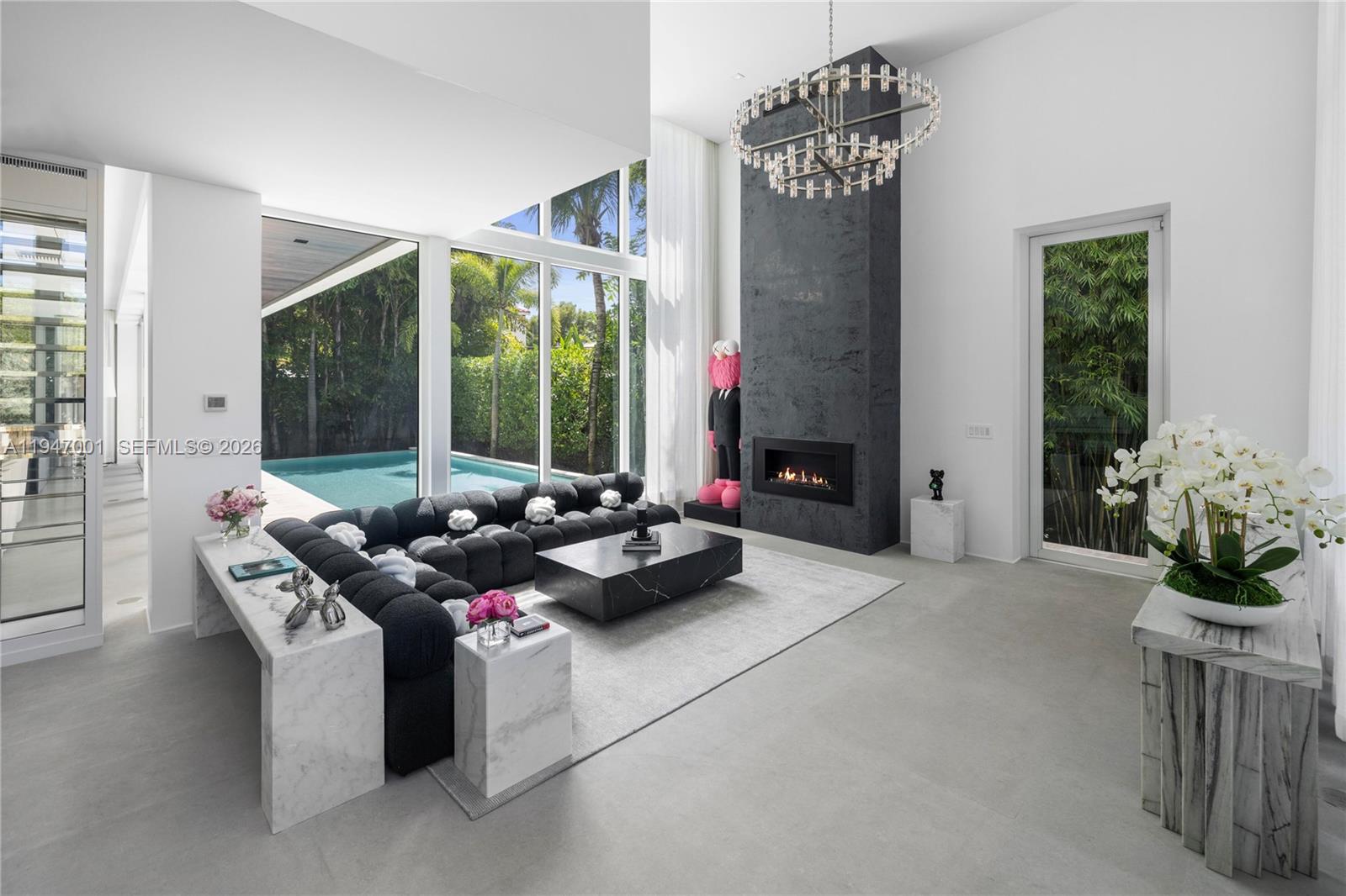 4433 N Bay Rd Miami Beach, FL 33140