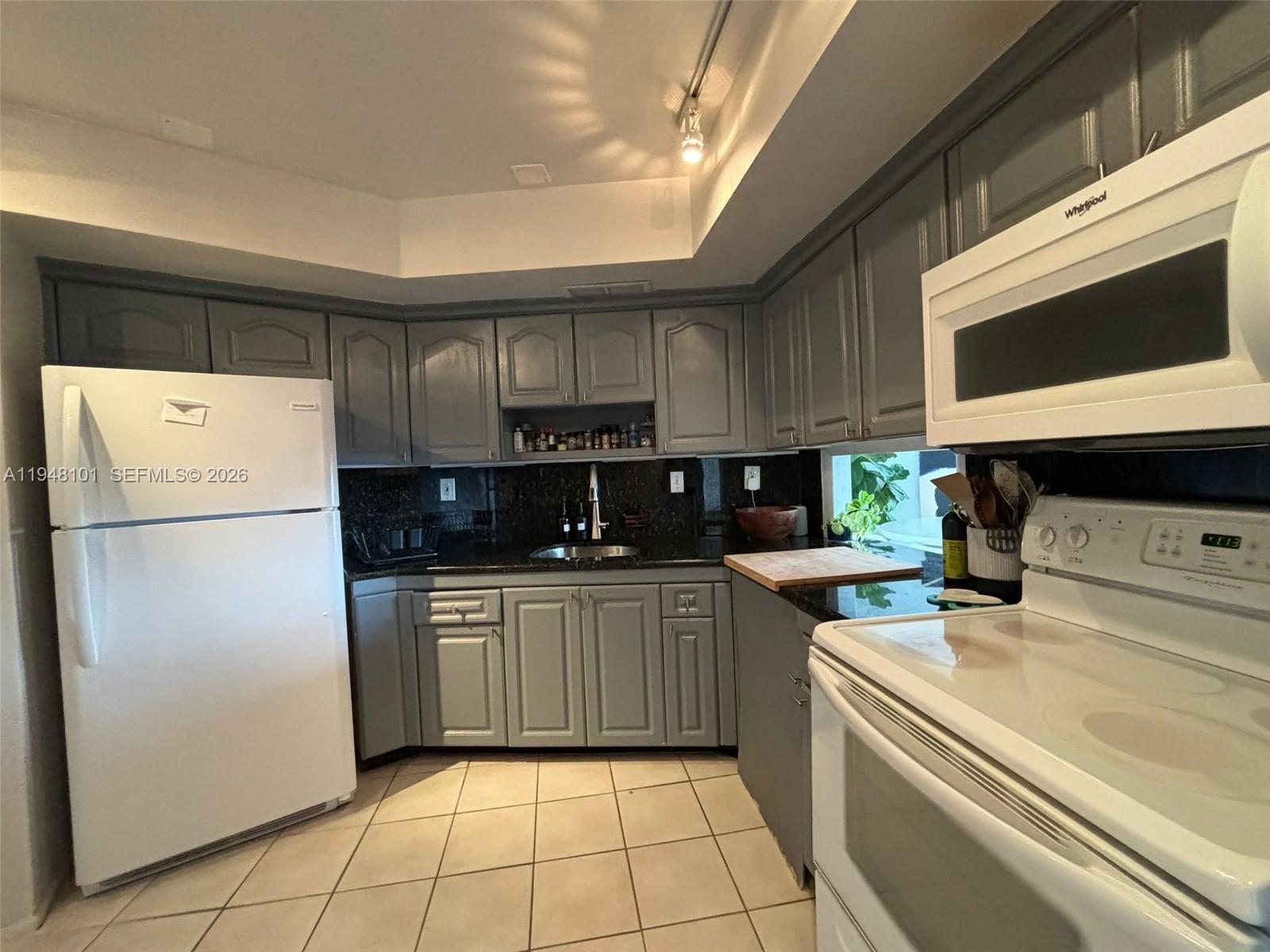 11930 N Bayshore Dr #406 North Miami, FL 33181