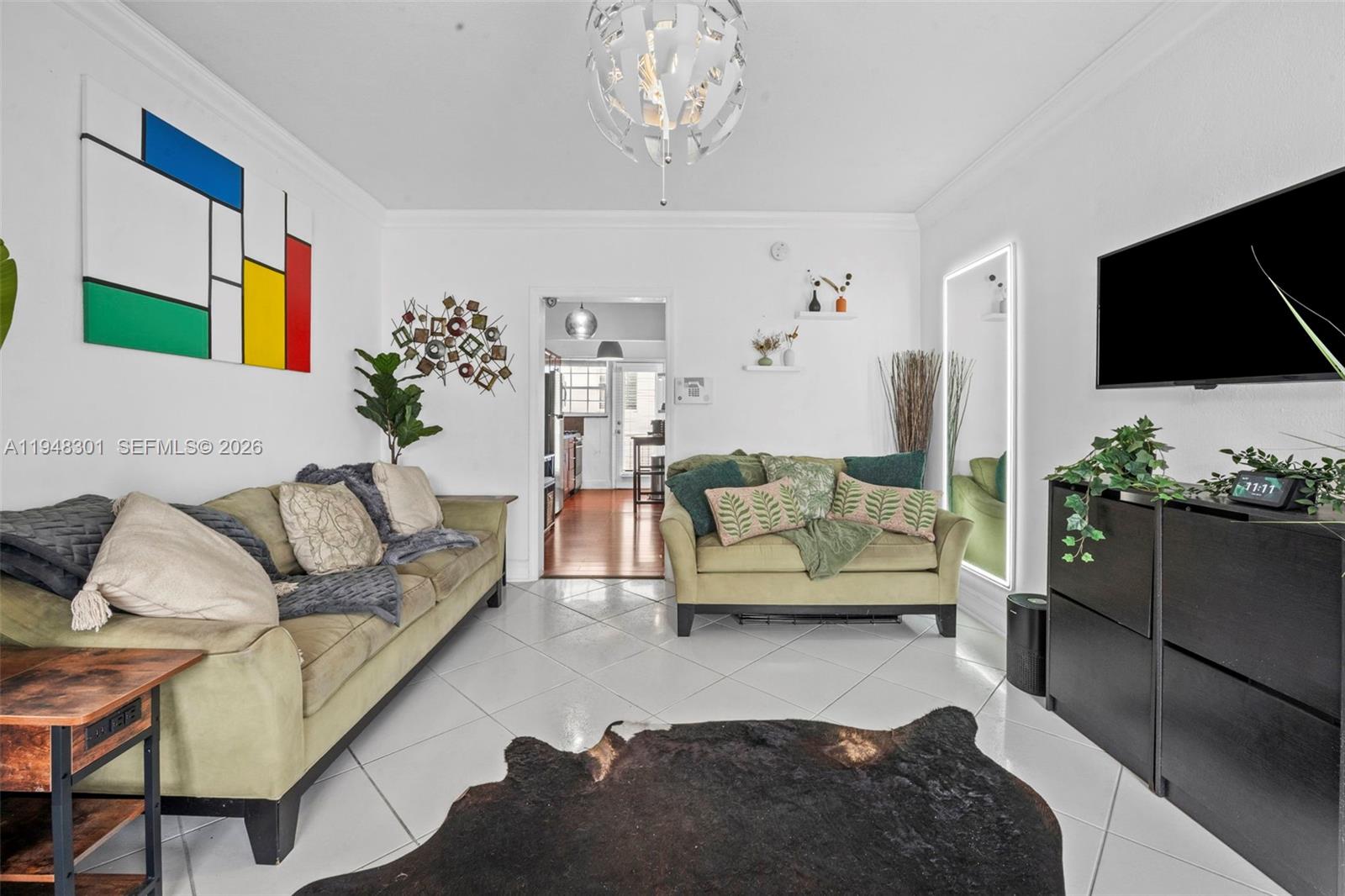 330 74th St #5 Miami Beach, FL 33141