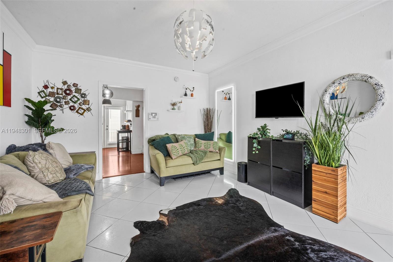 330 74th St #5 Miami Beach, FL 33141