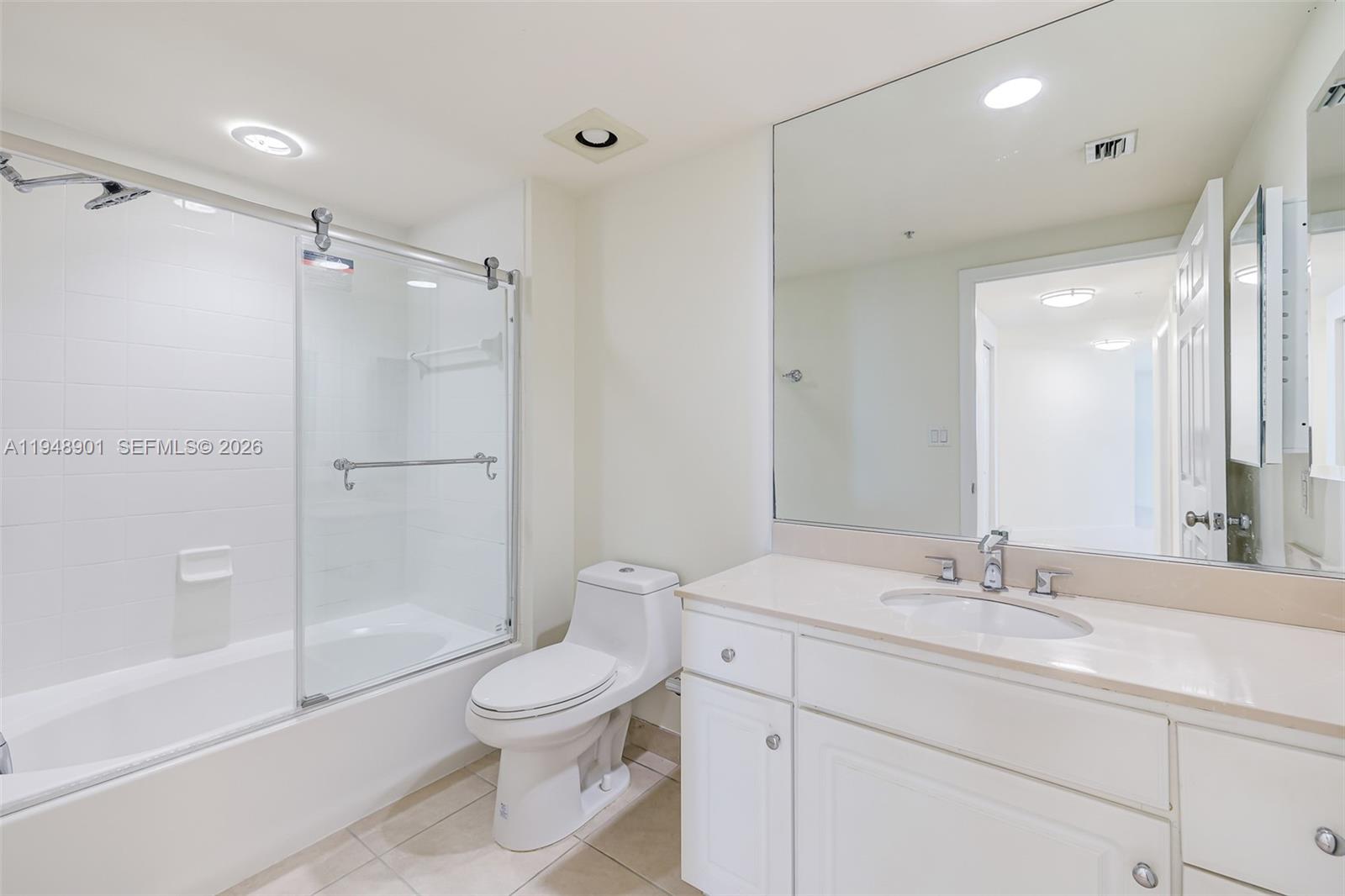 2000 N Bayshore Dr #621 Miami, FL 33137