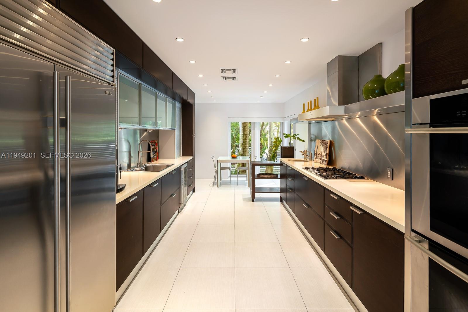 5907 Riviera Dr Coral Gables, FL 33146