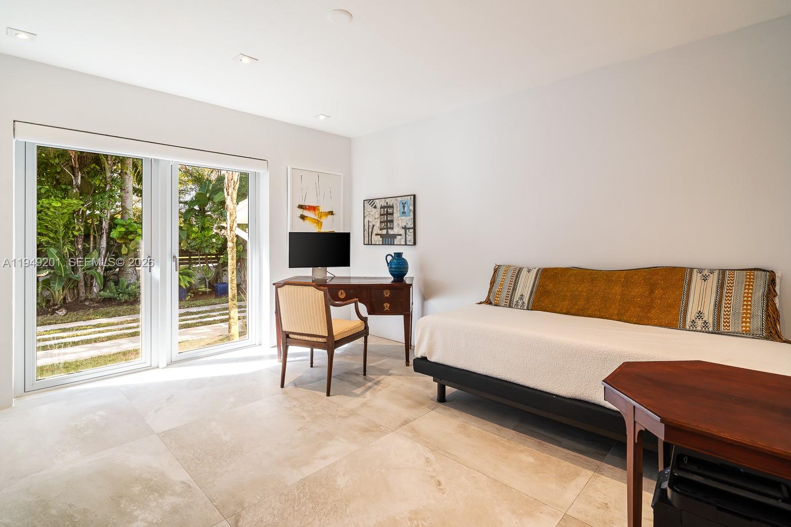 5907 Riviera Dr Coral Gables, FL 33146