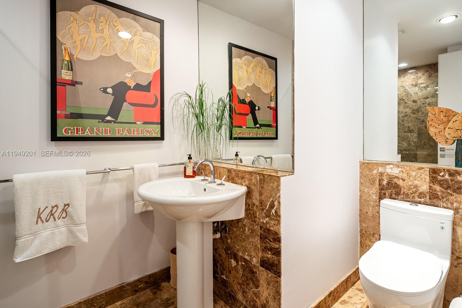 5907 Riviera Dr Coral Gables, FL 33146