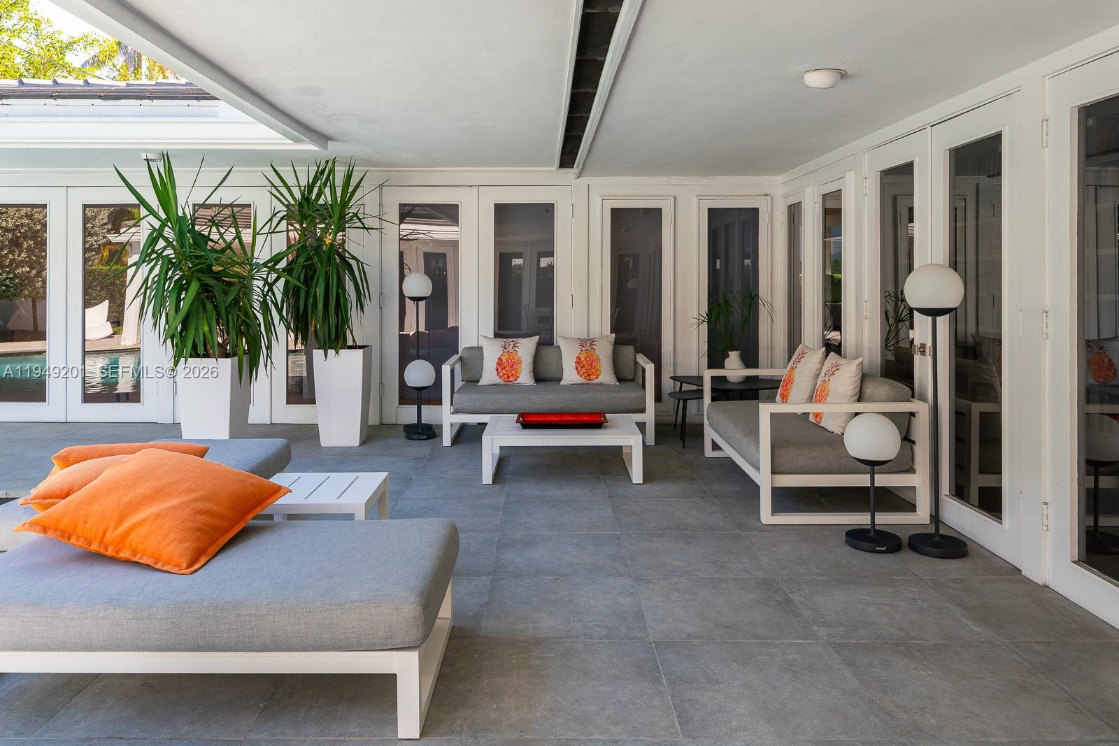 5907 Riviera Dr Coral Gables, FL 33146