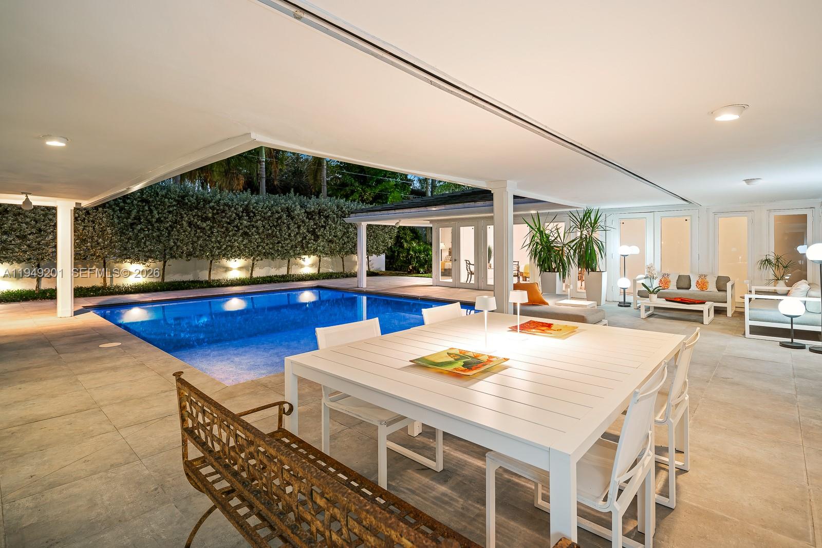 5907 Riviera Dr Coral Gables, FL 33146