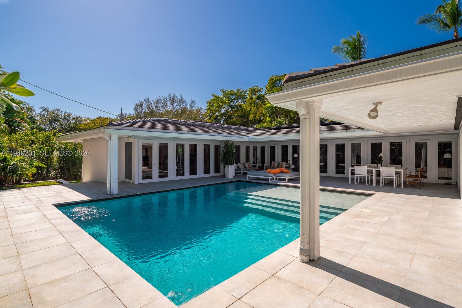 5907 Riviera Dr Coral Gables, FL 33146