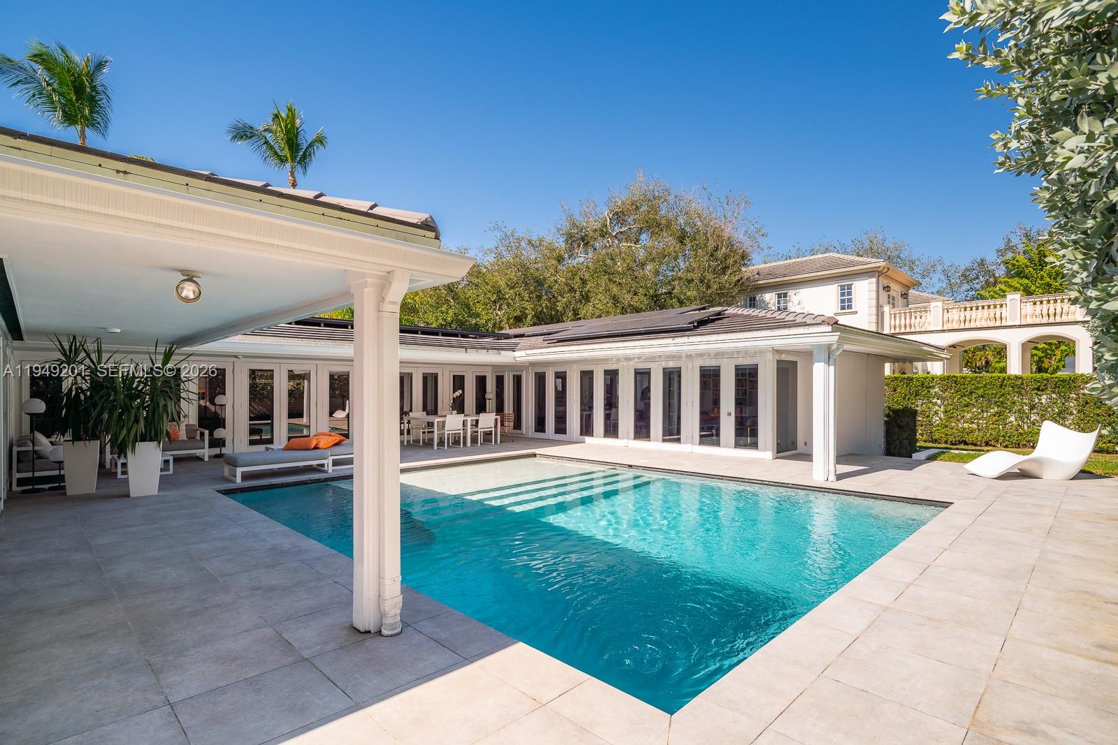 5907 Riviera Dr Coral Gables, FL 33146