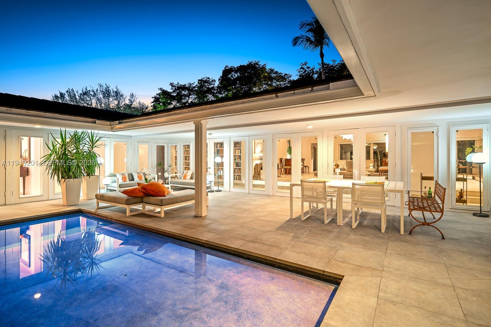 5907 Riviera Dr Coral Gables, FL 33146